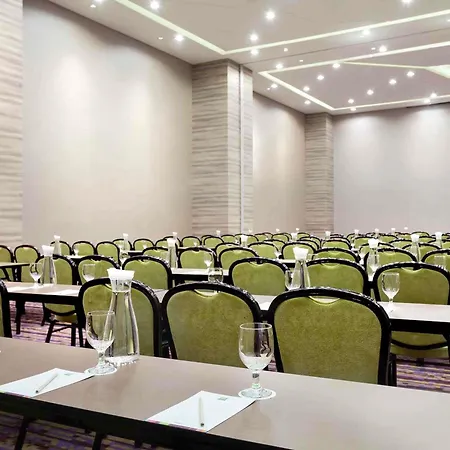 Ibis Styles Jakarta Mangga Dua Square-3